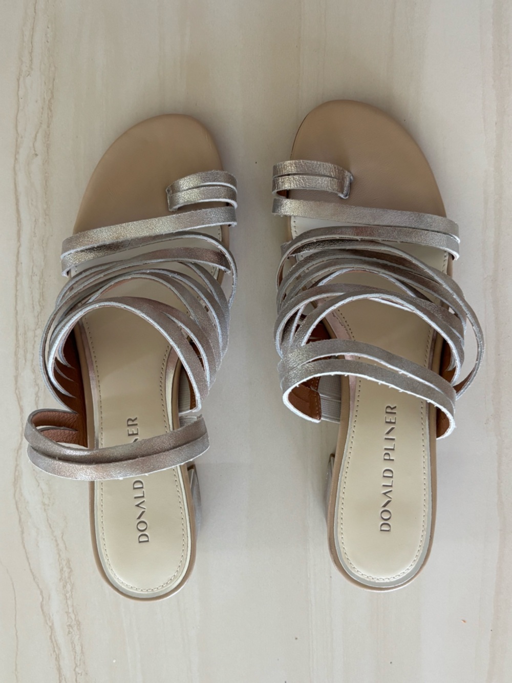 New Donald Pliner Marlow Sandal Strappy Leather 9.5 Silver - Picture 4 of 6